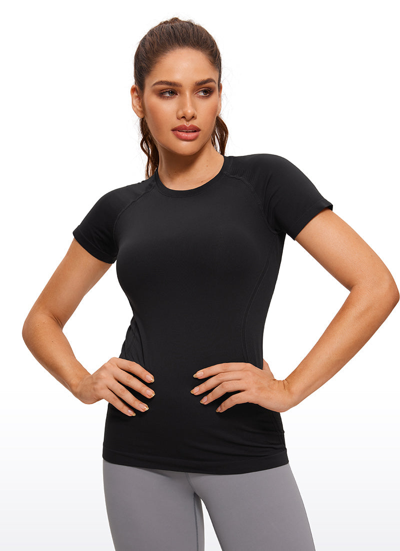 Seamless Hip-Length Short Sleeves