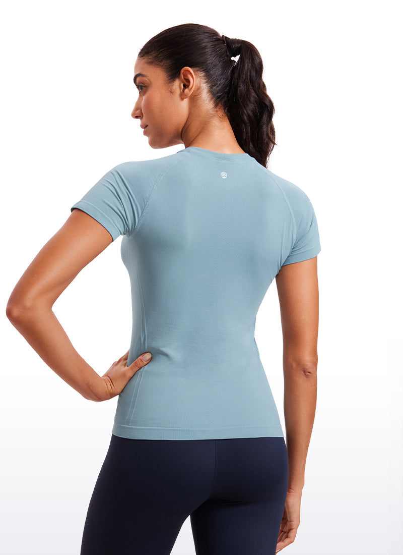 Seamless Hip-Length Short Sleeves