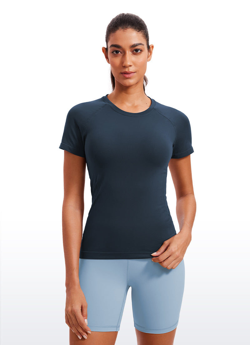 Seamless Hip-Length Short Sleeves