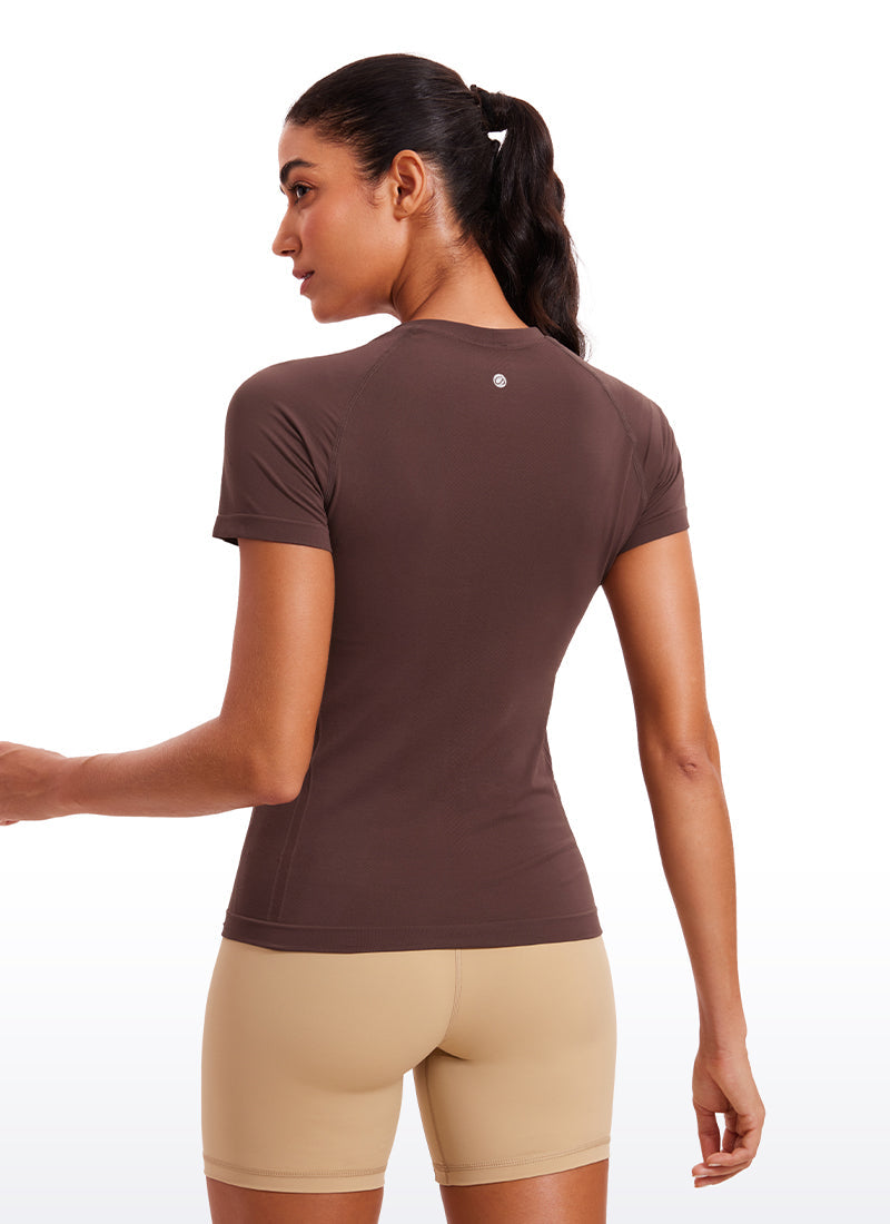 Seamless Hip-Length Short Sleeves